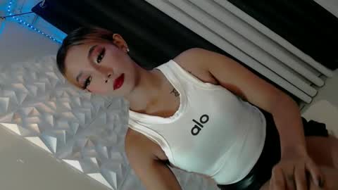 _ellen24 online show from November 11, 4:48 pm