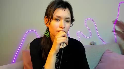 _emily__strike_ online show from February 11, 10:14 am