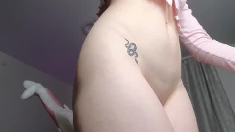 Snapshot of _eva_queen chatting on October 17, 3:59 pm Eva online show from October 17, 3:59 pm