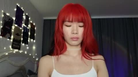 EveEva online show from January 31, 5:09 am