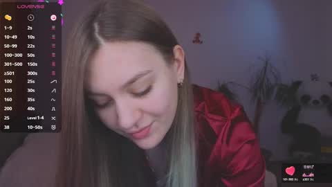 Evie online show from December 14, 6:02 am