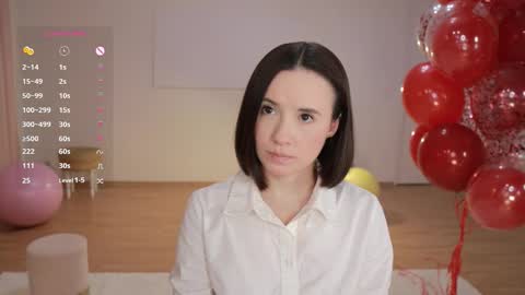 Snapshot of _female_essence_ chatting on September 22, 6:39 pm Essie online show from September 22, 6:39 pm