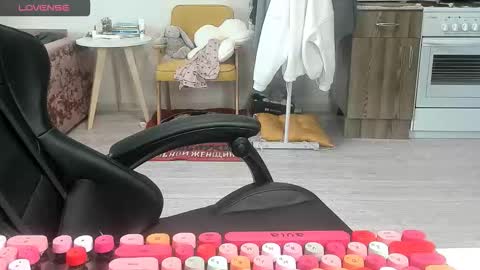 Alis online show from February 13, 9:44 am