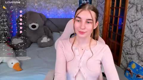 Kate online show from November 12, 2:26 pm