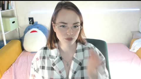 Snapshot of _gingermean_ chatting on December 14, 10:56 am GingerMean online show from December 14, 10:56 am