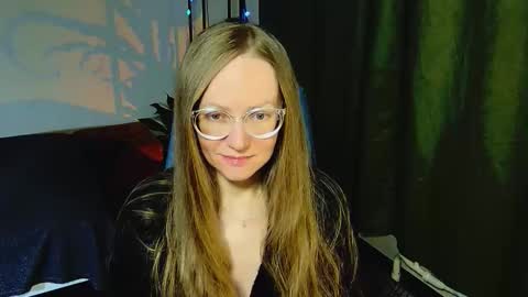 Snapshot of _goldilocks__ chatting on September 26, 4:37 pm _goldilocks__ online show from September 26, 4:37 pm