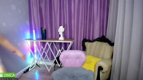 Snapshot of _greybunny_ chatting on September 26, 9:07 am _greybunny_ online show from September 26, 9:07 am