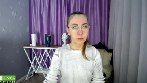 Snapshot of _greybunny_ chatting on January 23, 8:04 am _greybunny_ online show from January 23, 8:04 am