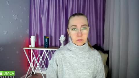 Snapshot of _greybunny_ chatting on January 18, 10:28 am _greybunny_ online show from January 18, 10:28 am