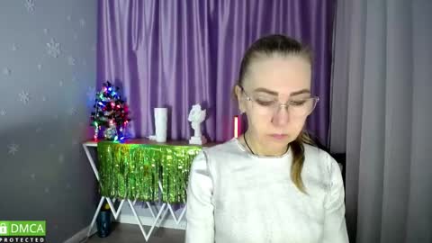 Snapshot of _greybunny_ chatting on January 14, 8:09 am _greybunny_ online show from January 14, 8:09 am