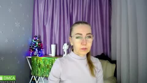Snapshot of _greybunny_ chatting on January 15, 5:50 am _greybunny_ online show from January 15, 5:50 am