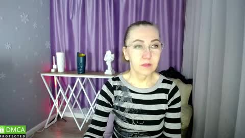 Snapshot of _greybunny_ chatting on March 5, 6:23 am _greybunny_ online show from March 5, 6:23 am