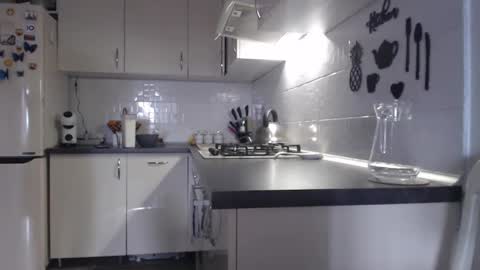 Criss4u online show from March 18, 9:14 am