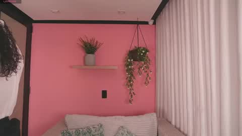 _jessica1 online show from April 4, 11:09 am