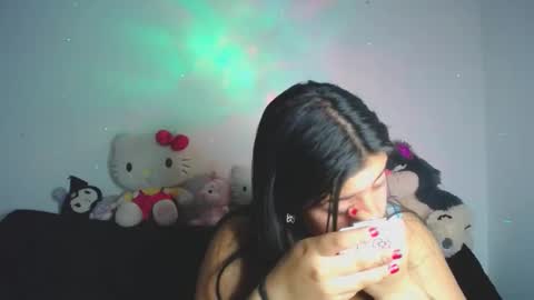 _juli17_ online show from February 7, 11:41 pm