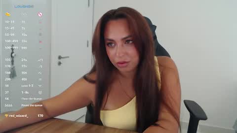 _just_a_queen_3 online show from July 17, 4:54 pm