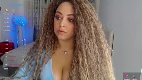 _just_a_queen_3 online show from November 25, 9:44 am