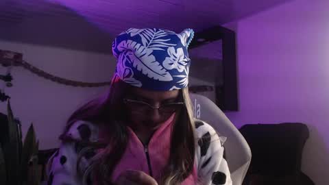 Cata  online show from April 30, 3:12 am