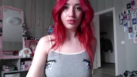 katemiller online show from June 18, 5:53 am