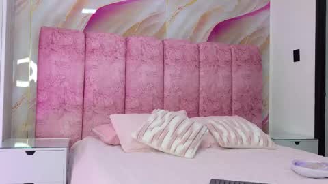 Kendall online show from March 27, 11:55 am