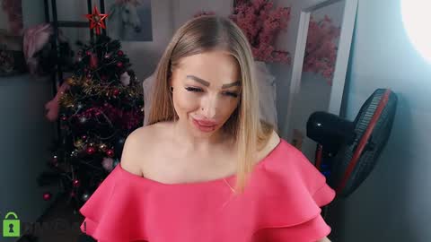 Snapshot of _kittyboo chatting on January 9, 8:03 am Aleksa online show from January 9, 8:03 am