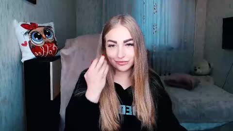 Snapshot of _kittyboo chatting on September 21, 2:16 pm Aleksa online show from September 21, 2:16 pm