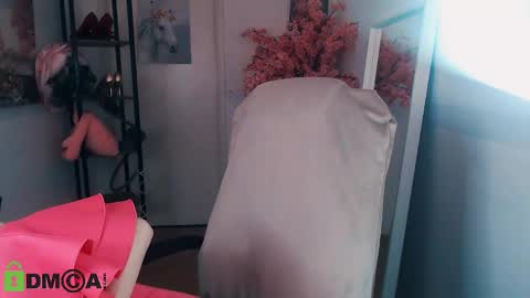 Snapshot of _kittyboo chatting on February 14, 8:42 am Aleksa online show from February 14, 8:42 am