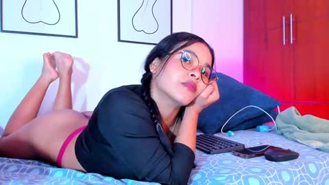  koriinn  online show from January 31, 5:53 pm