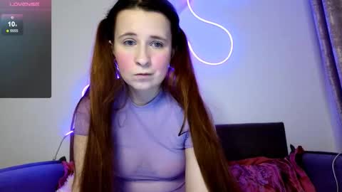 _kylle_ online show from November 4, 7:52 pm