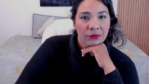 NAILHA SAJANI  online show from November 17, 7:03 pm