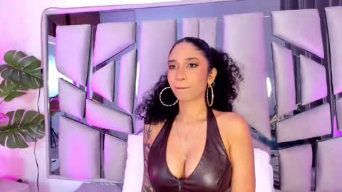 Lanna  online show from February 25, 11:53 am