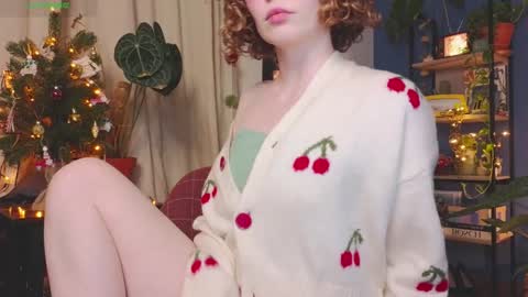 Snapshot of _lightmyfire chatting on December 7, 7:43 pm Salome   Lovense always on from 5 tk   My content and your custom requests  online show from December 7, 7:43 pm