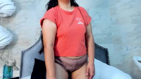 lily  online show from December 3, 7:16 pm