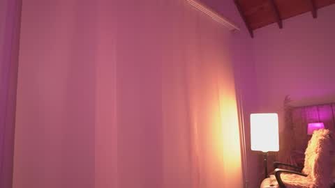 Lissana online show from November 12, 10:52 pm