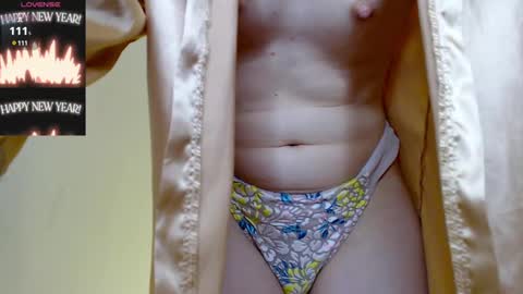 Snapshot of _little_misss chatting on January 28, 7:32 am Mila  online show from January 28, 7:32 am