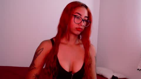 Snapshot of _loreana_ chatting on January 28, 12:22 pm _loreana_ online show from January 28, 12:22 pm