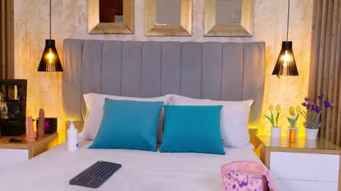 Luisa merrid online show from March 21, 12:32 pm