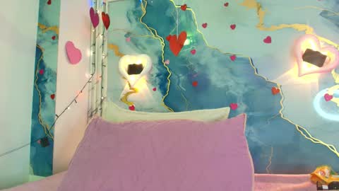 Lorrayne online show from March 2, 12:12 pm