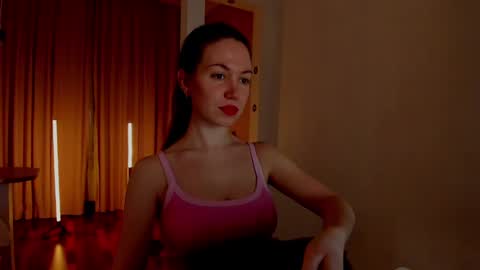 Snapshot of _lovely_lady chatting on February 22, 7:54 pm Alice online show from February 22, 7:54 pm
