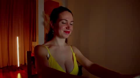 Snapshot of _lovely_lady chatting on March 5, 7:50 pm Alice online show from March 5, 7:50 pm