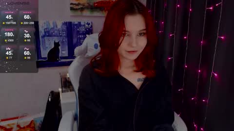 Snapshot of _lovelylu_ chatting on October 12, 6:10 pm Lu online show from October 12, 6:10 pm