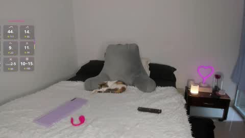 Snapshot of _lucianapalmer chatting on September 12, 12:56 pm online show from September 12, 12:56 pm