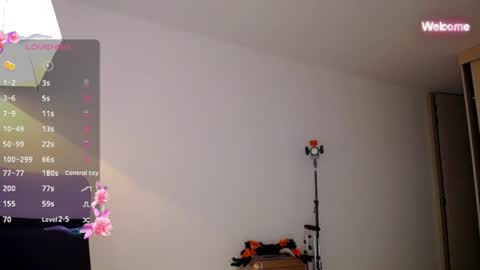 _luna10 online show from July 26, 9:28 am