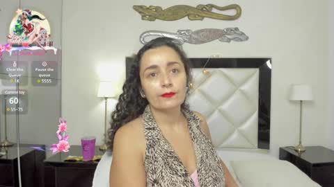 Snapshot of _luna__sweet_ chatting on December 29, 3:44 am luna sweet online show from December 29, 3:44 am