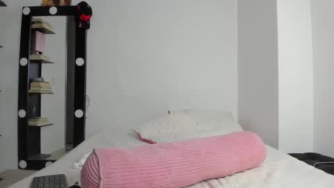 Snapshot of _lunapetite chatting on September 27, 2:19 am Luna online show from September 27, 2:19 am