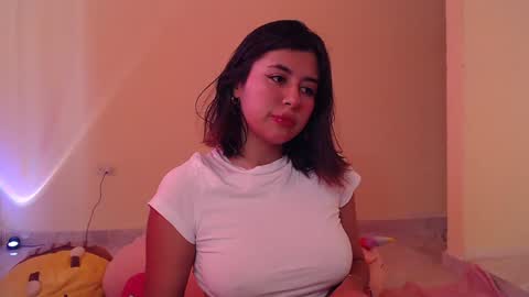 Snapshot of _maiahairy_ chatting on January 7, 9:46 pm Maia online show from January 7, 9:46 pm