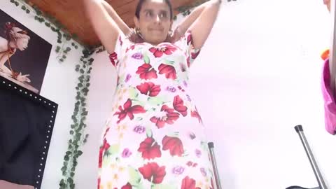 Snapshot of _marcela__ chatting on January 21, 12:29 pm _marcela__ online show from January 21, 12:29 pm