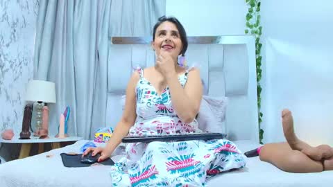 _marcela__ online show from October 21, 12:31 pm