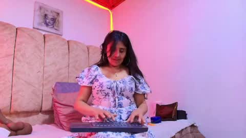 _marcela__ online show from April 17, 11:34 am