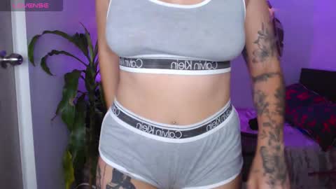 Snapshot of _marcela_wi chatting on September 16, 12:40 am Marce online show from September 16, 12:40 am